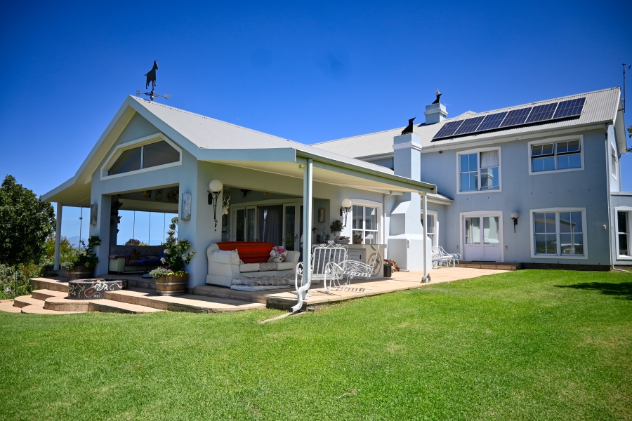 4 Bedroom Property for Sale in Raithby Western Cape